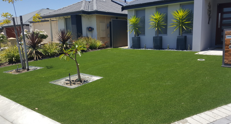 7 Tips To Install Artificial Grass In Your Front Lawn In Coronado