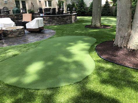 How To Use Artificial Grass For Putting Greens In Coronado?