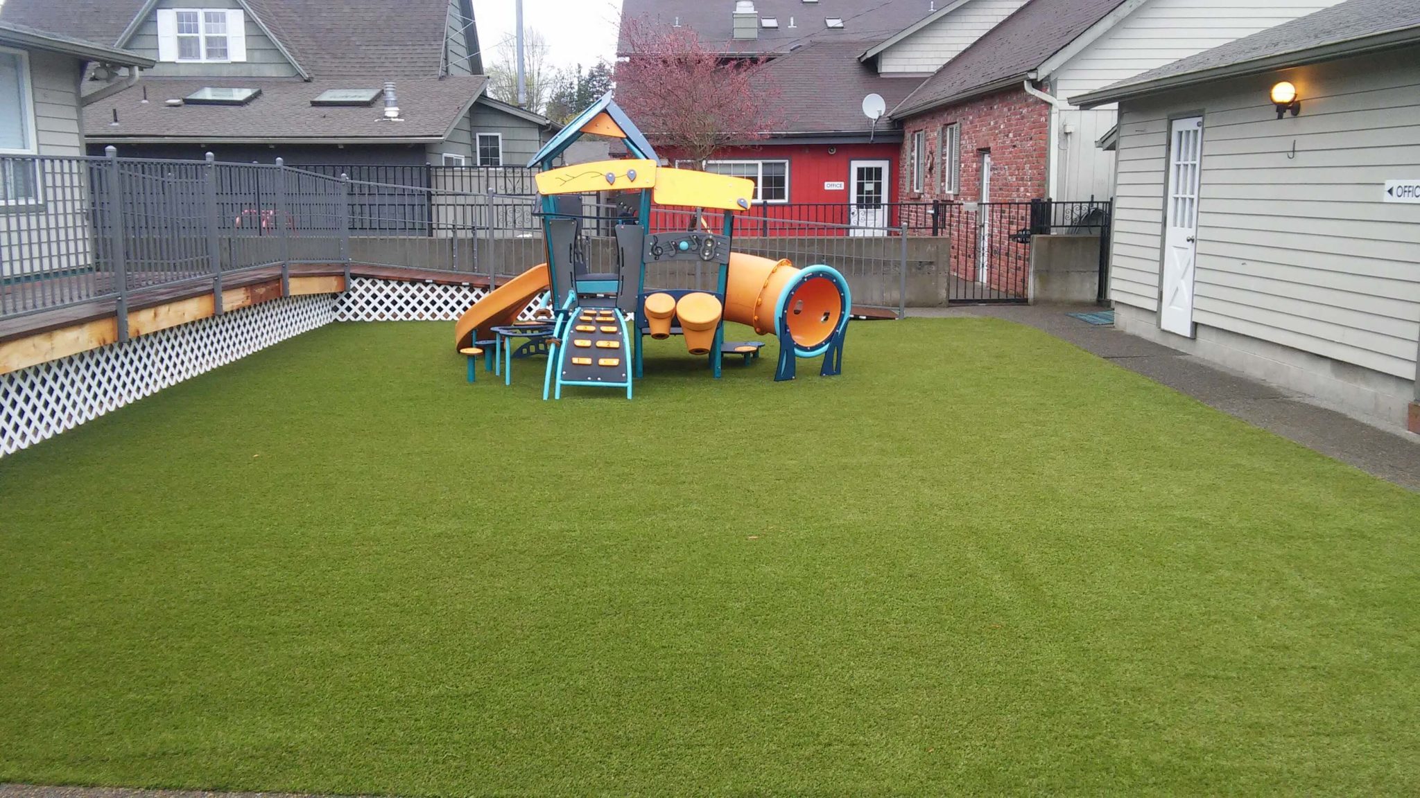 5 Reasons That Artificial Grass Withstands Extreme Weather Conditions In Coronado